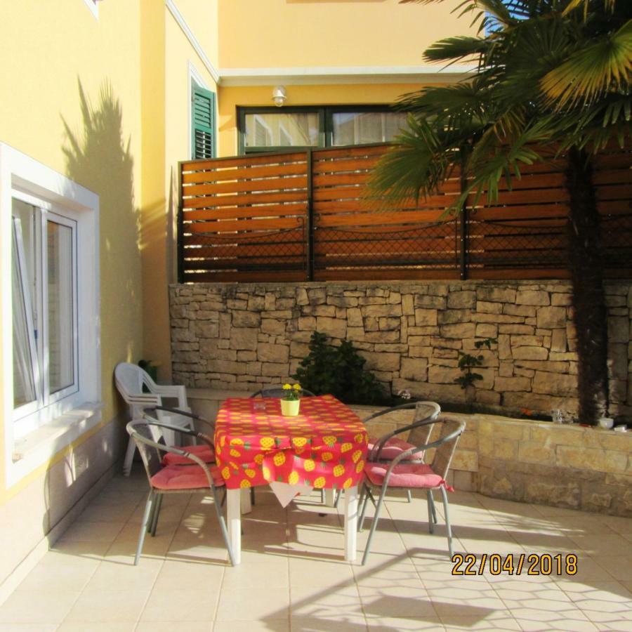 Holiday House Sara Opatija Exterior photo
